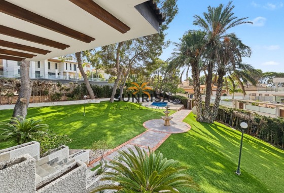 Villa · Revente - Orihuela Costa · Campoamor · Alicante · Espagne