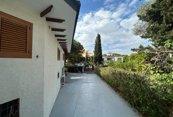Villa · Revente - Orihuela Costa · Campoamor · Alicante · Espagne