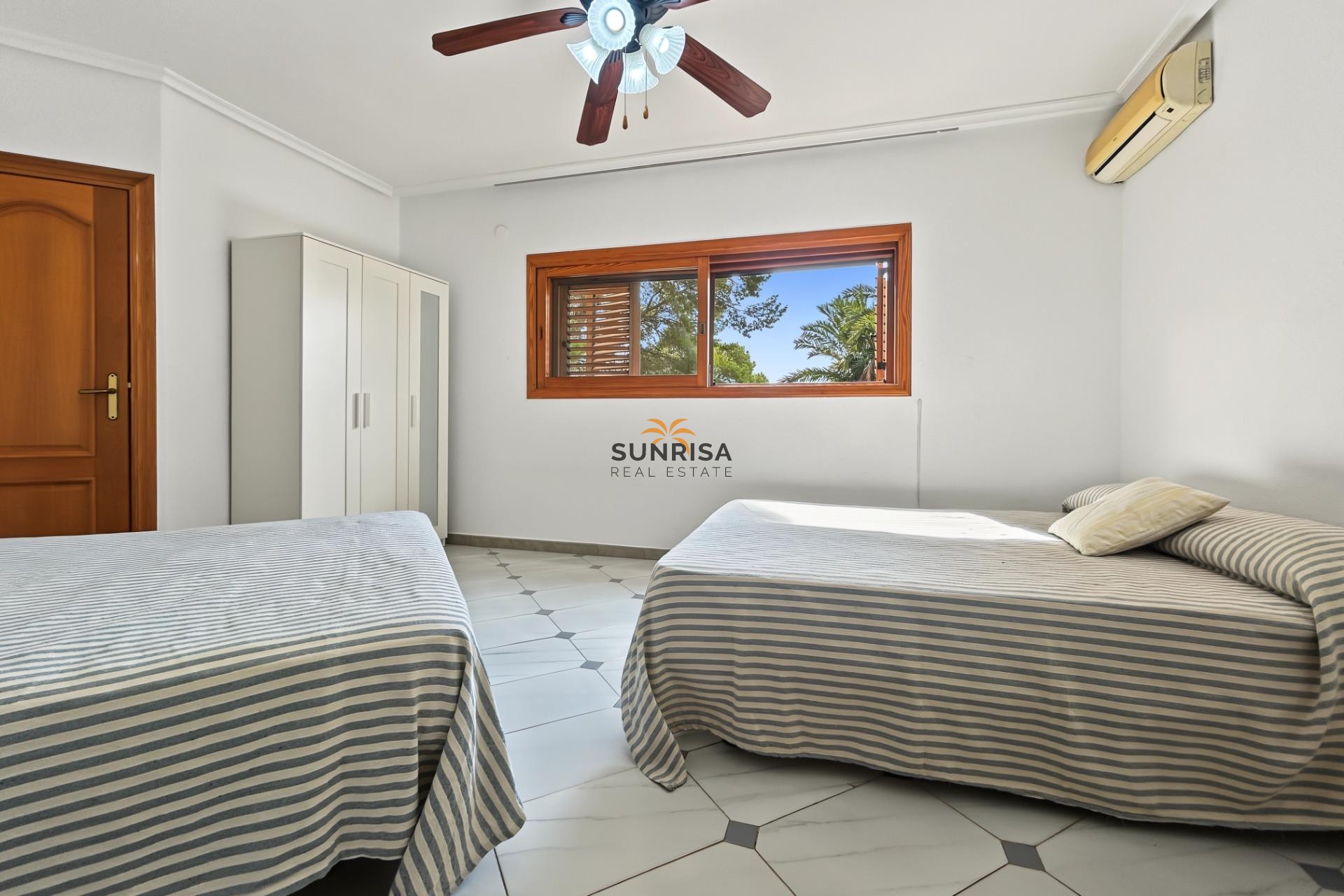 Revente - Villa - Orihuela Costa