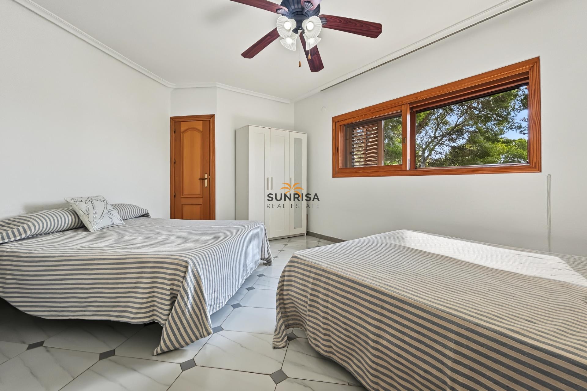 Revente - Villa - Orihuela Costa