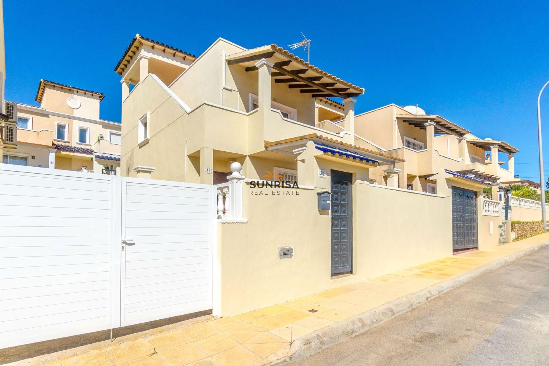Reventa - Casa - Orihuela Costa