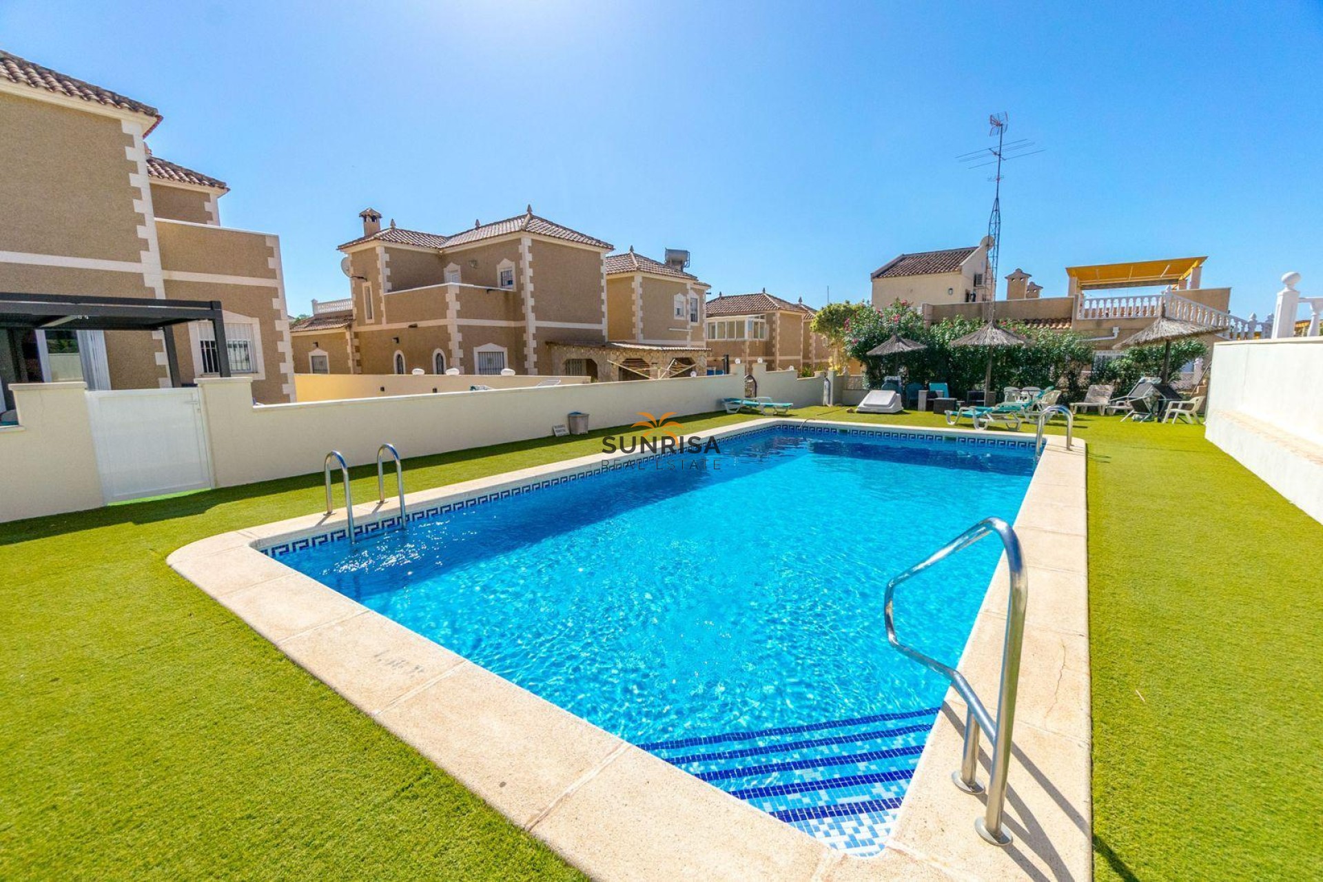 Reventa - Casa - Orihuela Costa