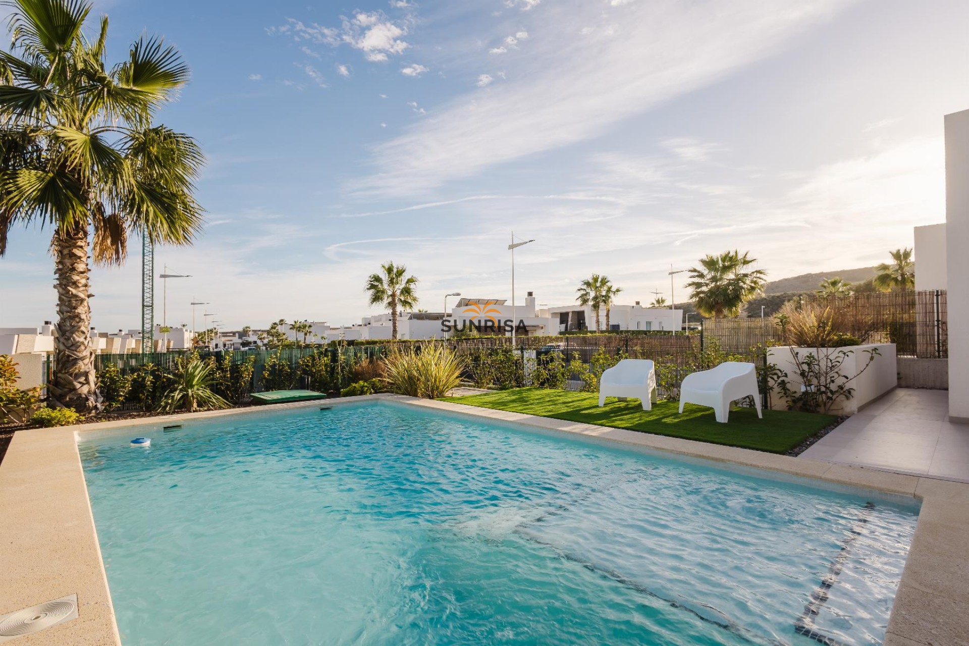 Resale - Villa - Algorfa
