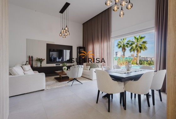 Villa · Revente - Algorfa · Campo de Golf - Algorfa · Alicante · Espagne