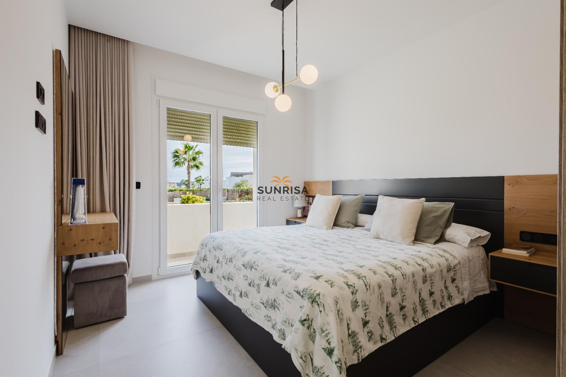 Resale - Villa - Algorfa