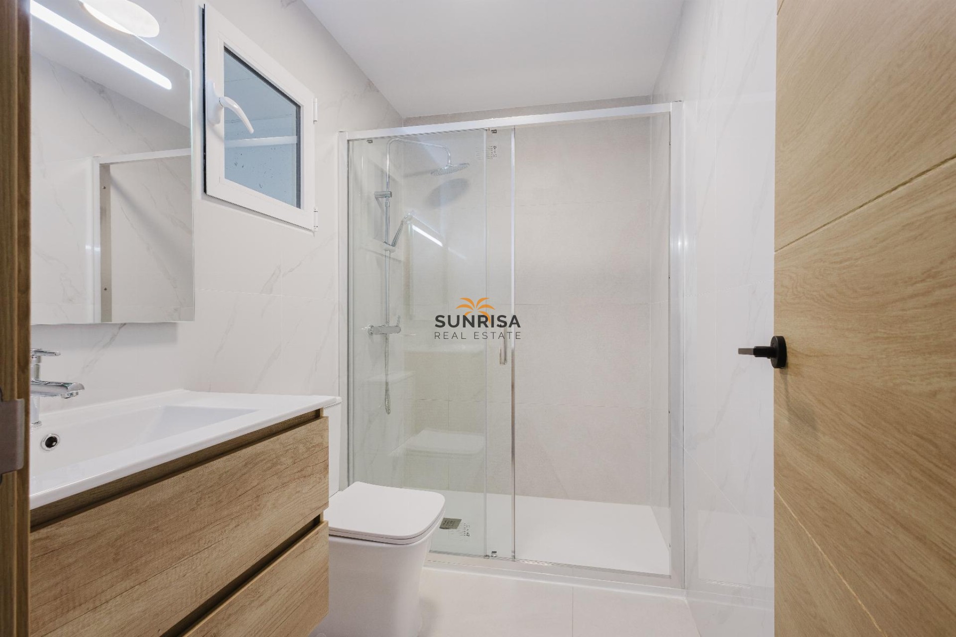 Resale - Villa - Algorfa