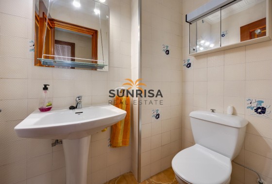 Appartement · Revente - Torrevieja · Playa del Acequión · Alicante · Espagne