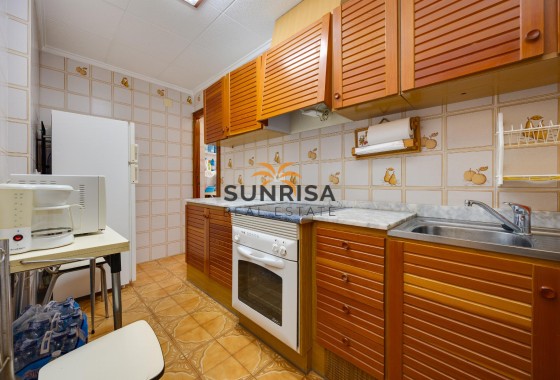 Appartement · Revente - Torrevieja · Playa del Acequión · Alicante · Espagne