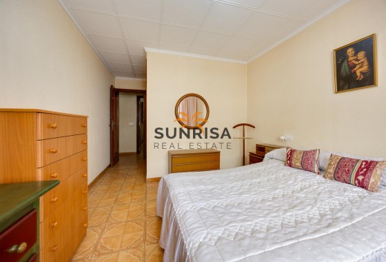 Appartement · Revente - Torrevieja · Playa del Acequión · Alicante · Espagne