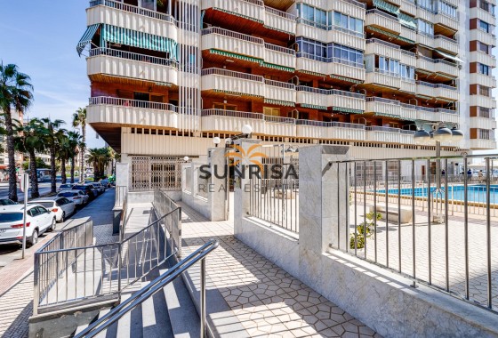 Appartement · Revente - Torrevieja · Playa del Acequión · Alicante · Espagne