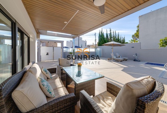 Villa · Resale - Torrevieja · Los Balcones · Alicante · Spain