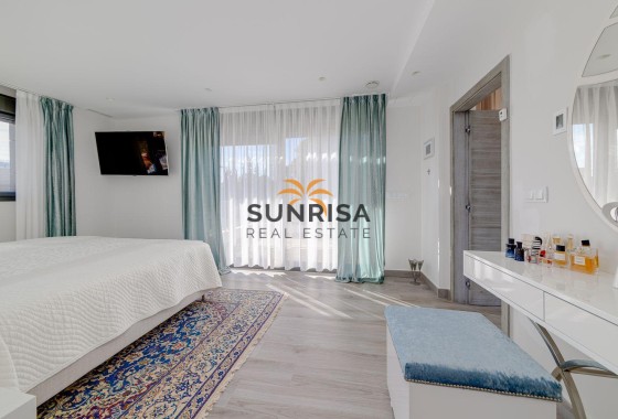 Villa · Resale - Torrevieja · Los Balcones · Alicante · Spain