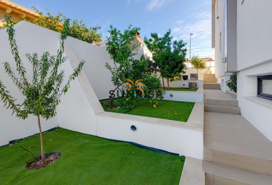 Villa · Resale - Torrevieja · Los Balcones · Alicante · Spain