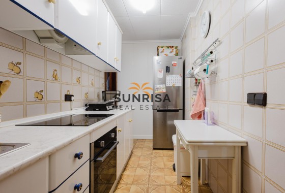Appartement · Revente - Torrevieja · Playa del Acequión · Alicante · Espagne