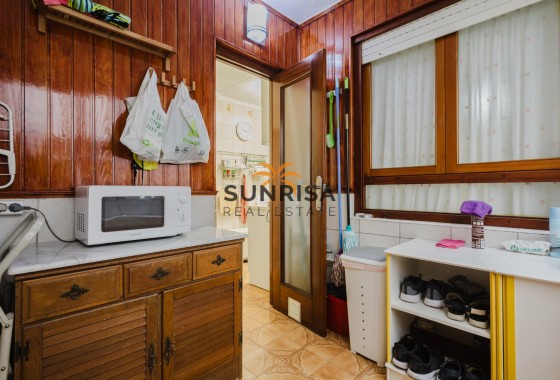 Appartement · Revente - Torrevieja · Playa del Acequión · Alicante · Espagne