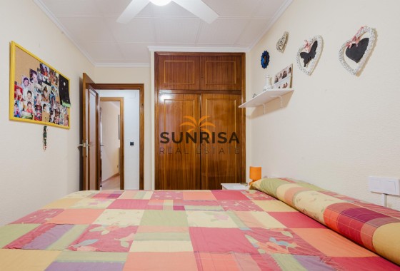 Appartement · Revente - Torrevieja · Playa del Acequión · Alicante · Espagne