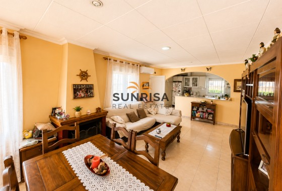 Villa · Resale - Torrevieja · La siesta · Alicante · Spain
