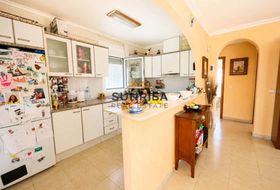 Villa · Resale - Torrevieja · La siesta · Alicante · Spain