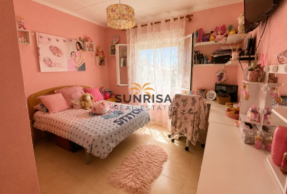 Villa · Resale - Torrevieja · La siesta · Alicante · Spain