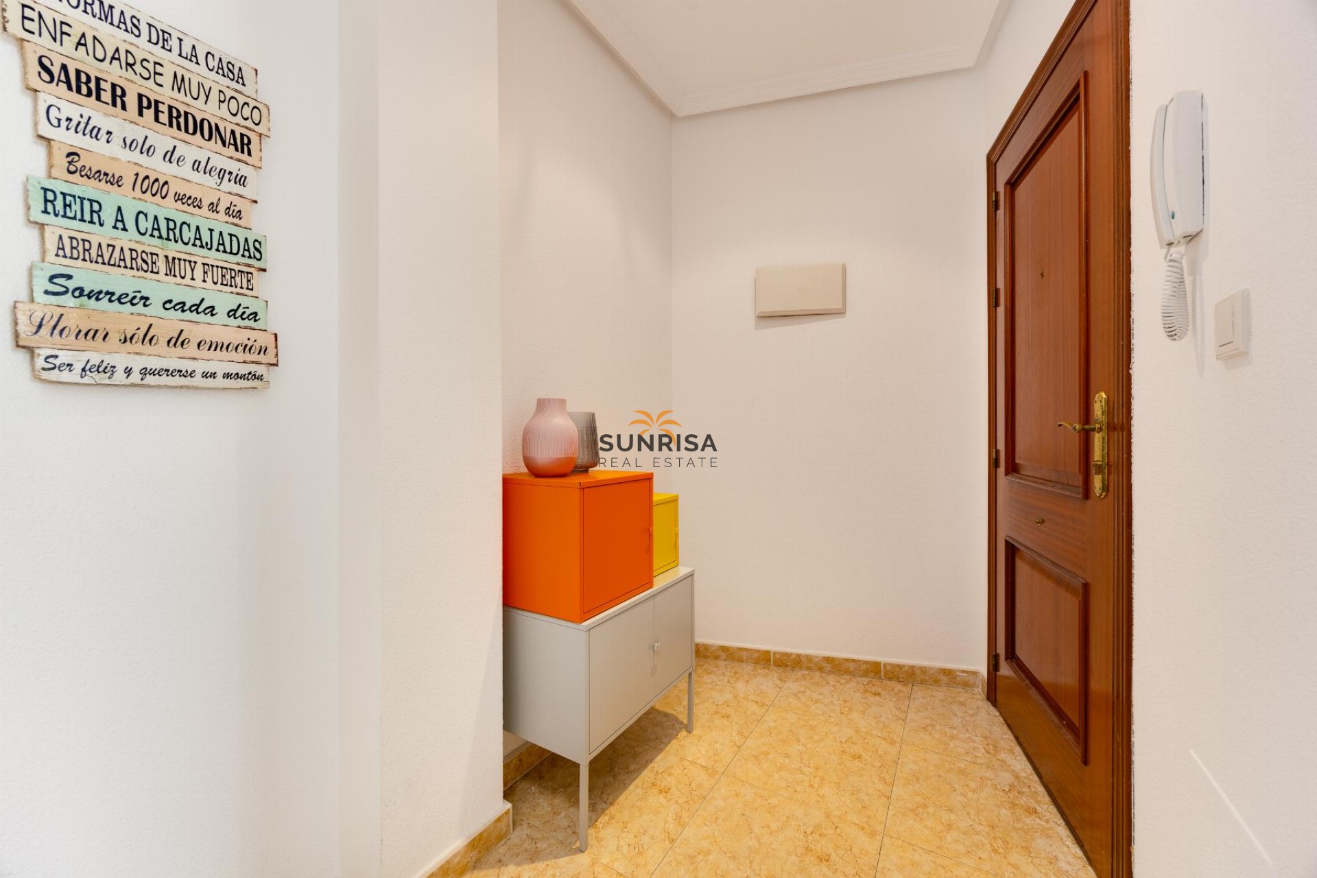 Resale - Apartment - San Miguel de Salinas