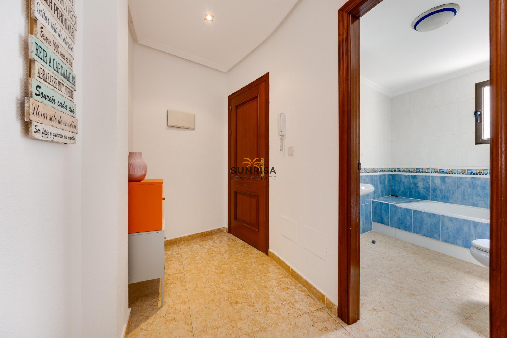 Resale - Apartment - San Miguel de Salinas