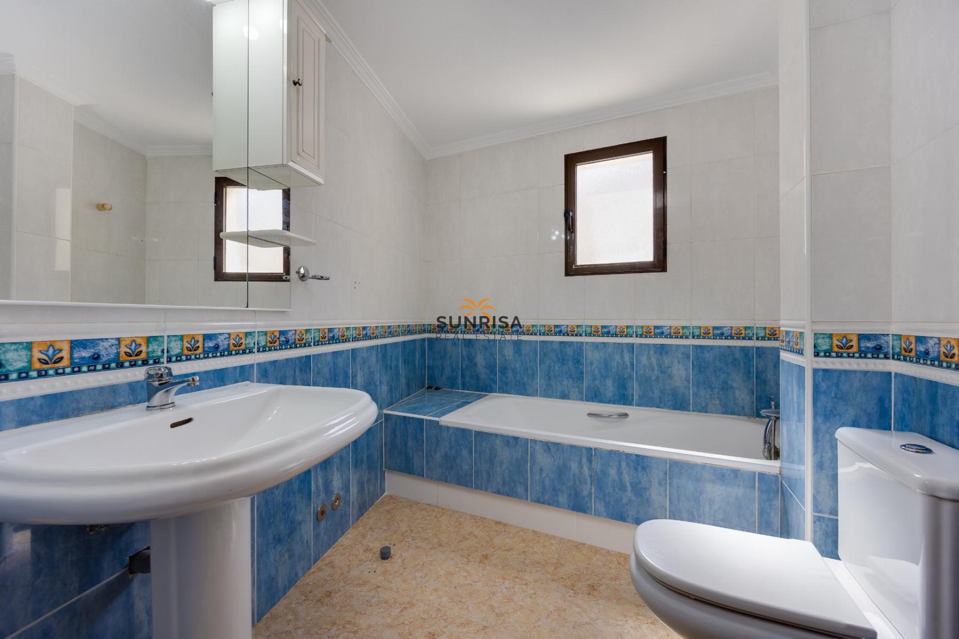Resale - Apartment - San Miguel de Salinas