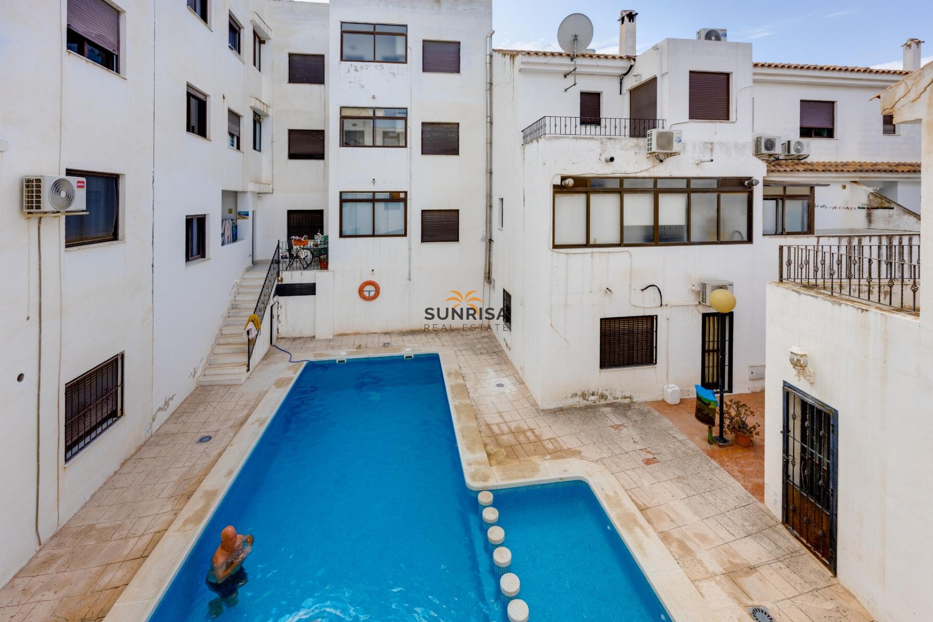 Resale - Apartment - San Miguel de Salinas