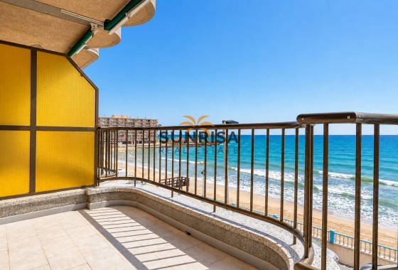 Appartement · Herverkoop - Torrevieja · Playa de los Locos · Alicante · Spanje