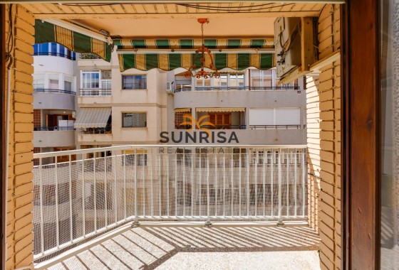 Apartment · Resale - Torrevieja · Playa del Acequión · Alicante · Spain