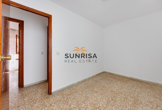 Apartment · Resale - Torrevieja · Playa del Acequión · Alicante · Spain