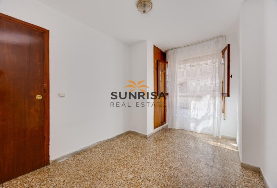 Apartment · Resale - Torrevieja · Playa del Acequión · Alicante · Spain