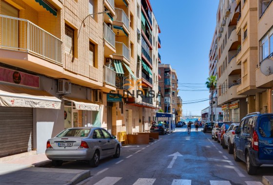 Apartment · Resale - Torrevieja · Playa del Acequión · Alicante · Spain