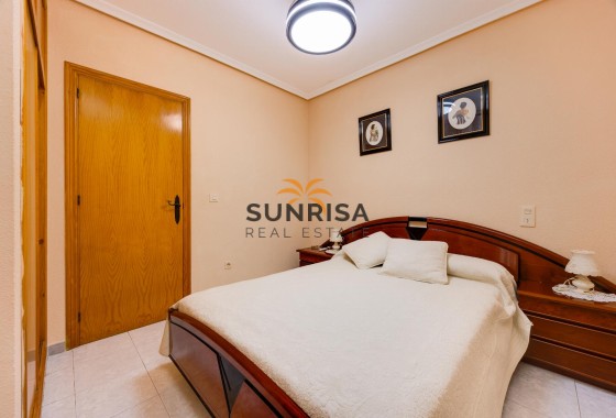 Apartment · Resale - Torrevieja · Playa del Cura · Alicante · Spain