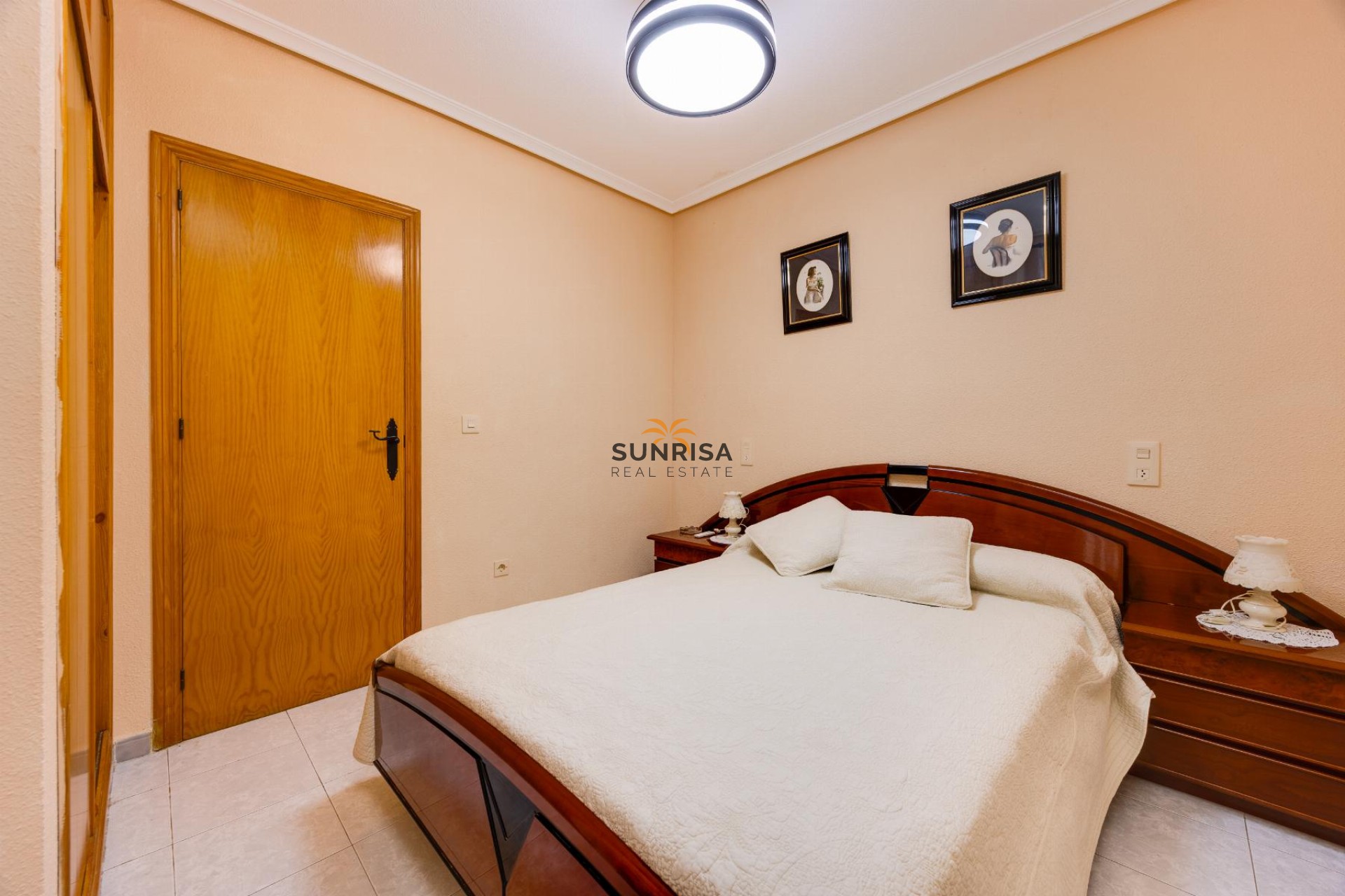 Resale - Apartment - Torrevieja