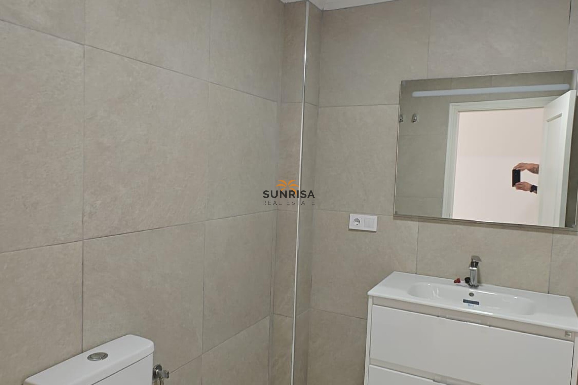 Resale - Apartment - Torrevieja