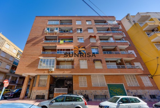 Apartment · Resale - Torrevieja · Playa del Acequión · Alicante · Spain