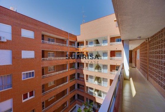 Apartment · Resale - Torrevieja · Playa del Acequión · Alicante · Spain