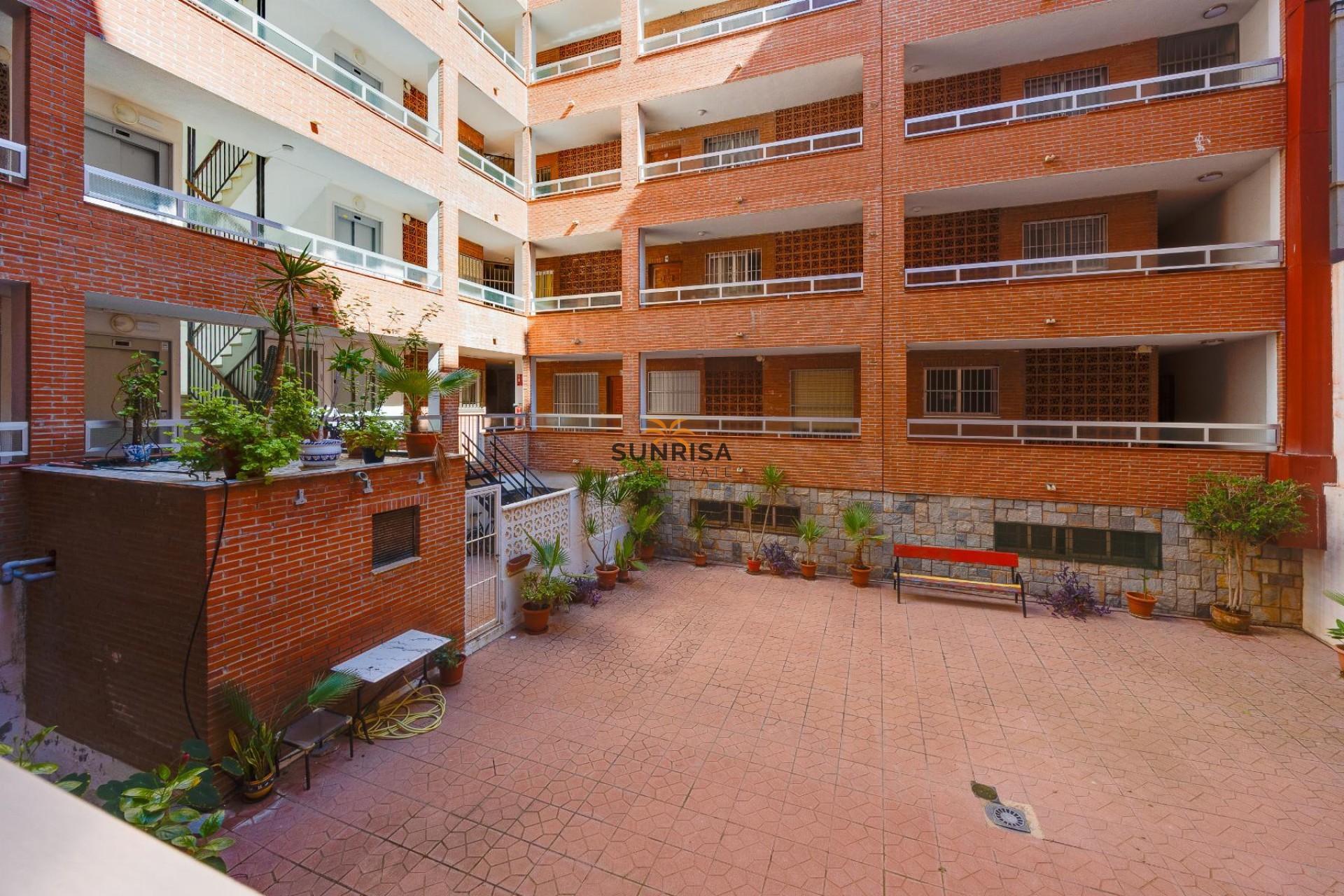 Resale - Apartment - Torrevieja