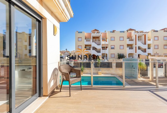 Villa · Revente - Orihuela Costa · La Zenia · Alicante · Espagne
