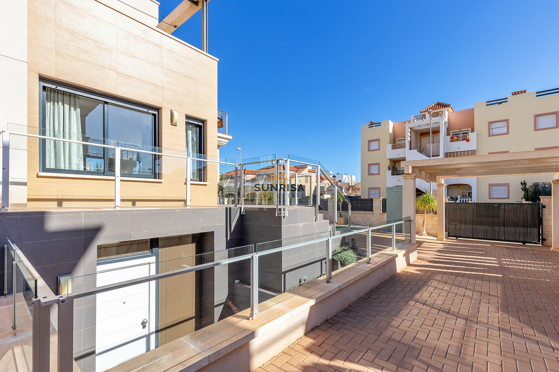 Revente - Villa - Orihuela Costa