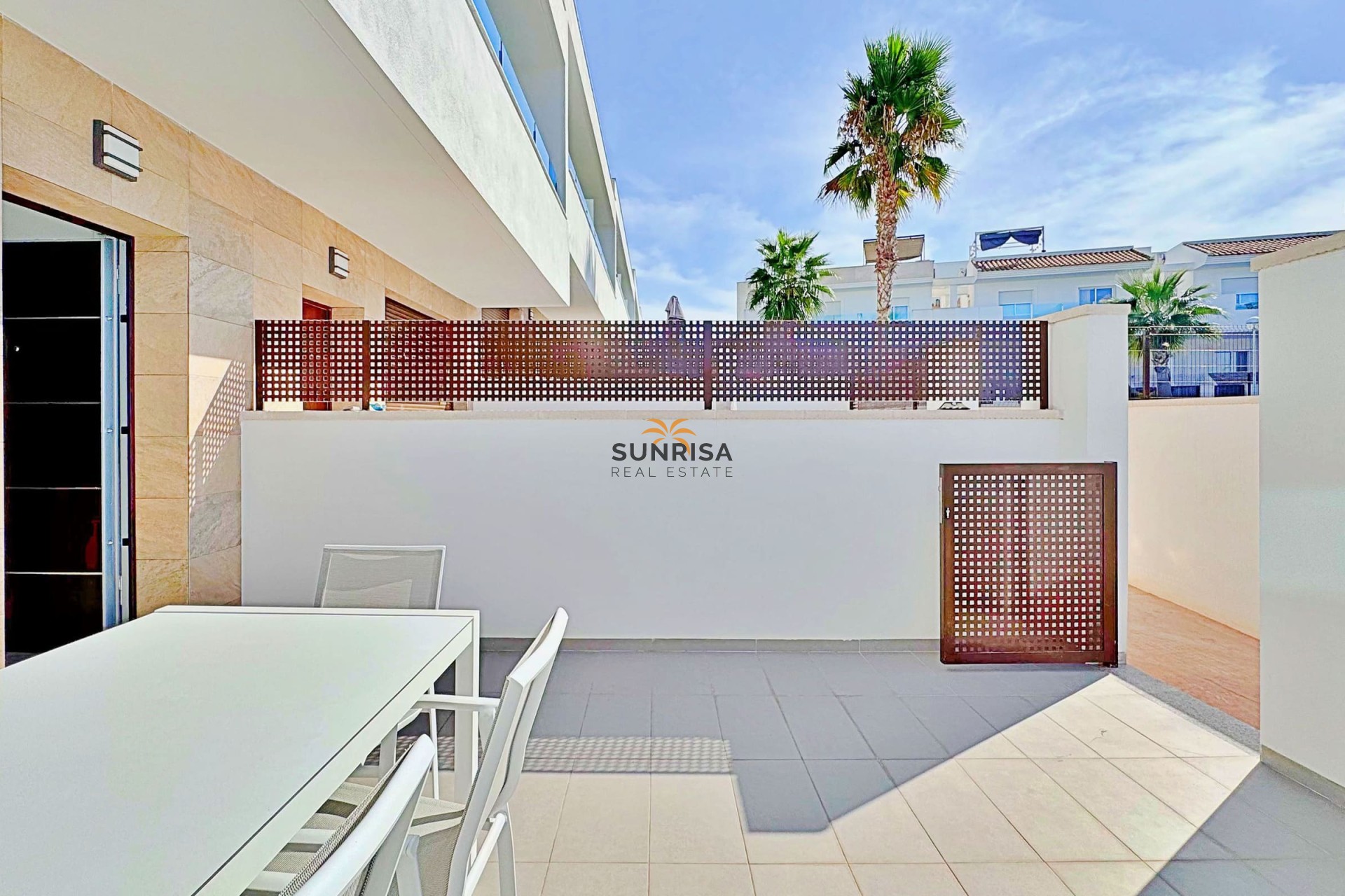 Herverkoop - Herenhuis - Torrevieja