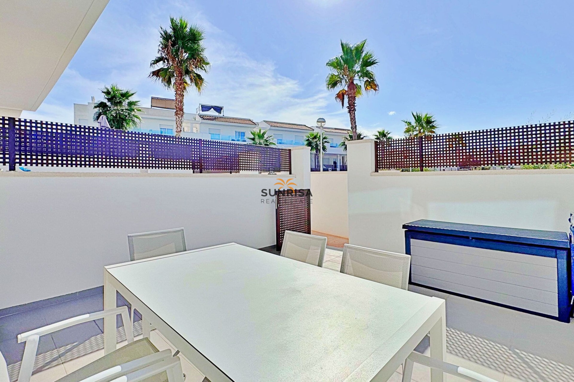 Herverkoop - Herenhuis - Torrevieja