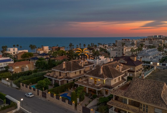 Villa · Herverkoop - Torrevieja · La Veleta · Alicante · Spanje