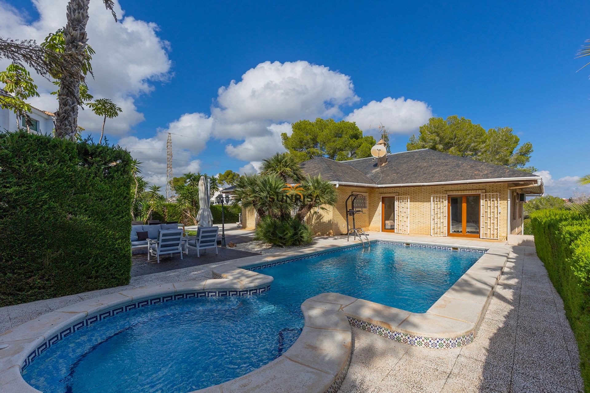 Revente - Villa - Orihuela Costa