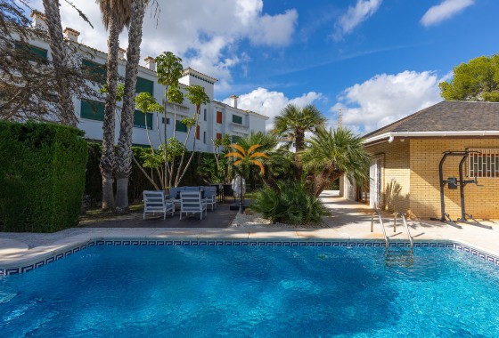 Villa · Reventa - Orihuela Costa · Las Filipinas · Alicante · España