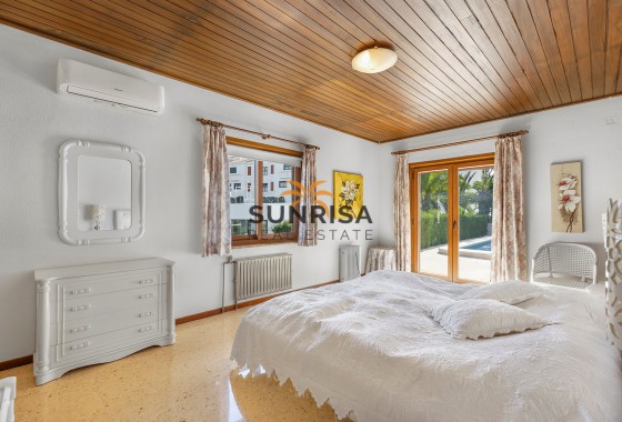 Villa · Reventa - Orihuela Costa · Las Filipinas · Alicante · España