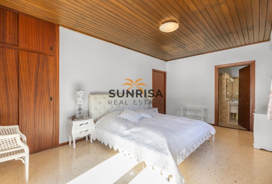 Villa · Reventa - Orihuela Costa · Las Filipinas · Alicante · España