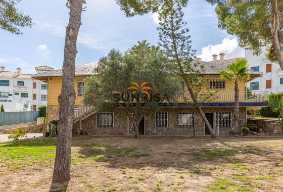 Villa · Reventa - Orihuela Costa · Las Filipinas · Alicante · España