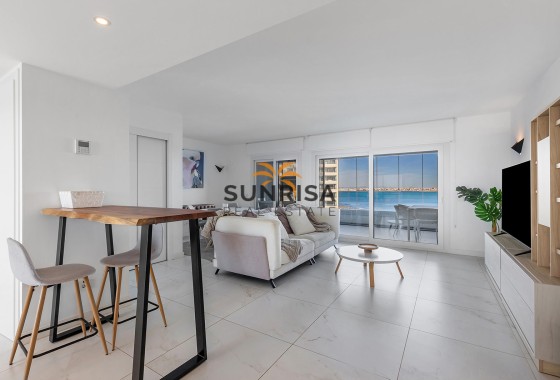 Appartement · Herverkoop - Torrevieja · Punta Prima · Alicante · Spanje