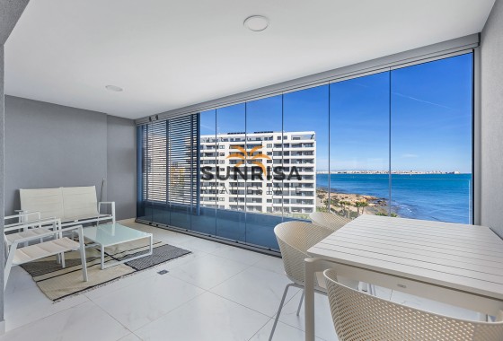 Appartement · Herverkoop - Torrevieja · Punta Prima · Alicante · Spanje